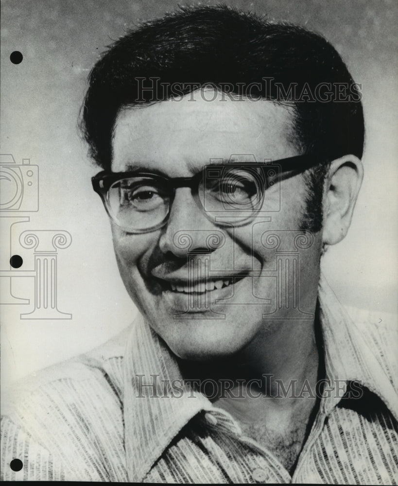 1974 Press Photo Irwin Allen, movie producer. - nop00531- Historic Images