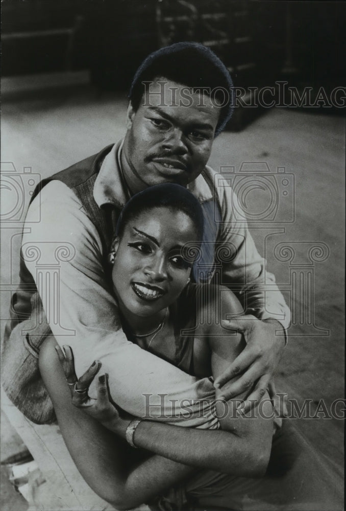 1976 Press Photo Donnie Ray Albert &amp; Clamma Dale star in Porgy and Bess.- Historic Images