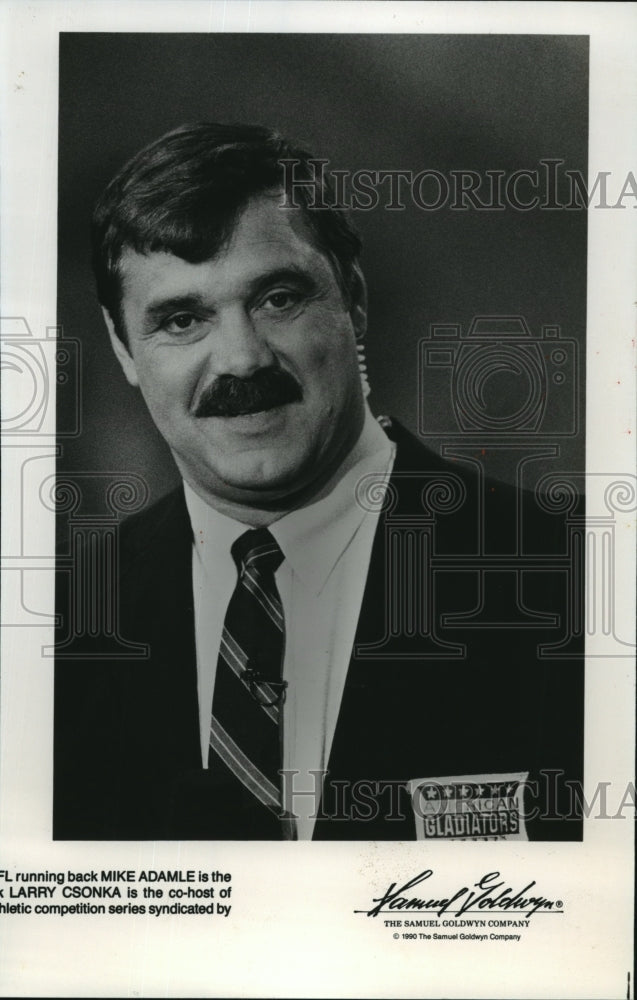 1990 Press Photo Larry Csonka co-hosts the American Gladiators. - nop00881- Historic Images
