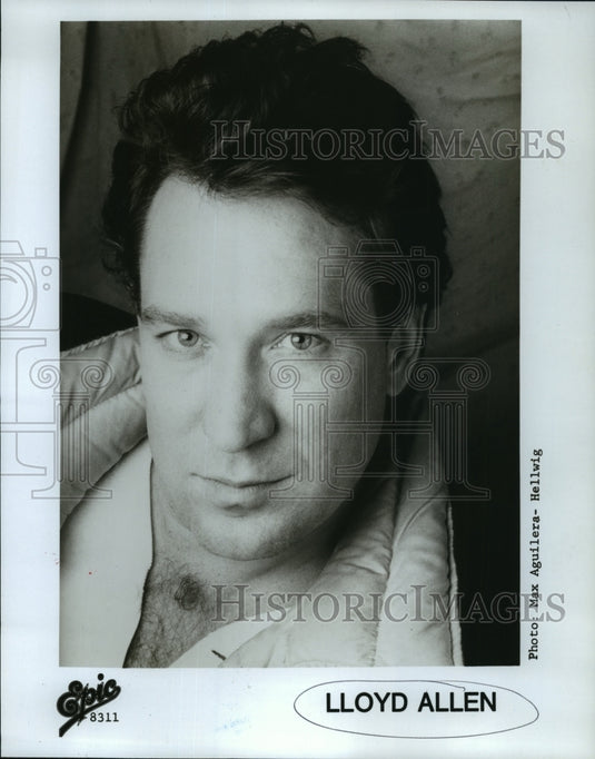 1984 Press Photo Lloyd Allen, singer. - nop00887