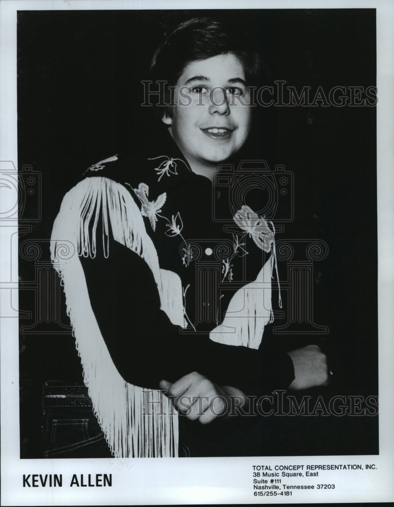 1982 Press Photo Kevin Allen, musician. - nop00913- Historic Images