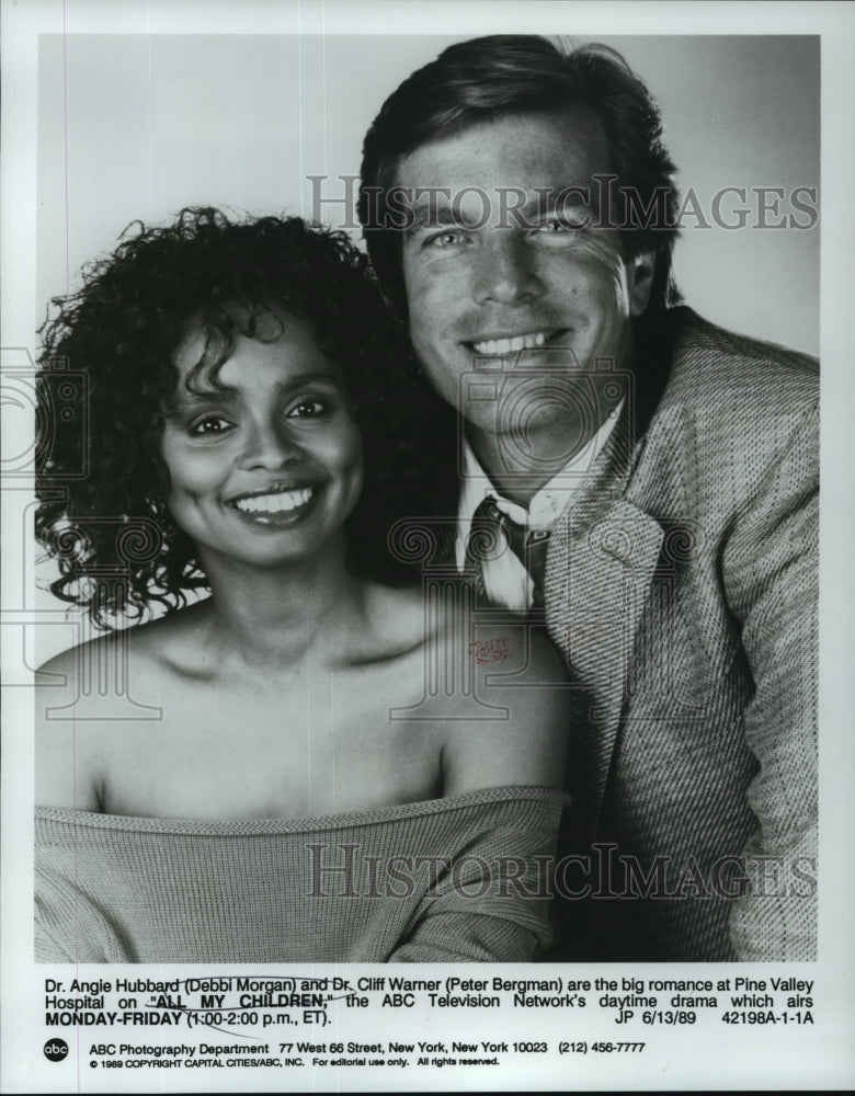 1989 Press Photo Debbie Morgan and Peter Bergman star on All My Children, on ABC- Historic Images