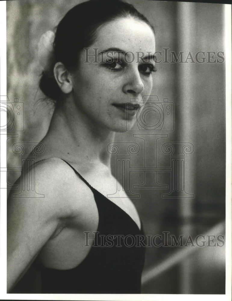 1974 Press Photo Manola Asencio at Harkness School of Ballet in New York City- Historic Images