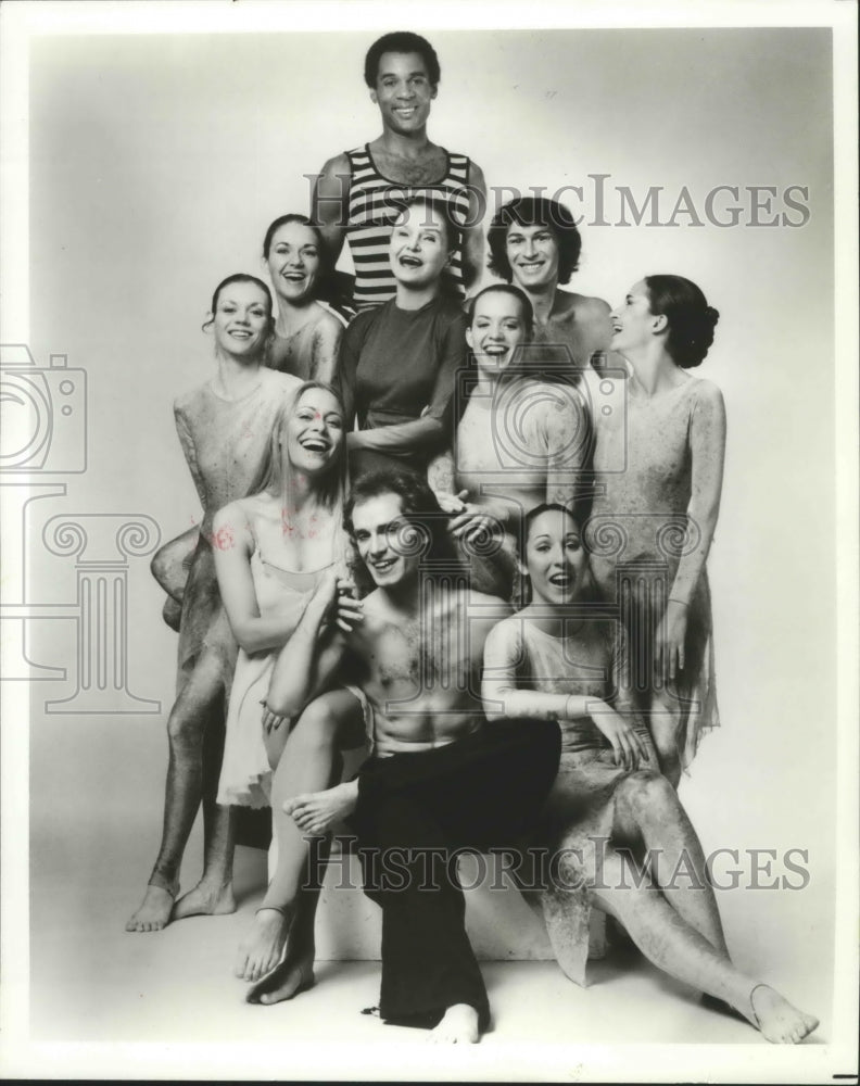 1983 Press Photo Mary Anthony Dance Theatre - Modern Dance Company Members- Historic Images