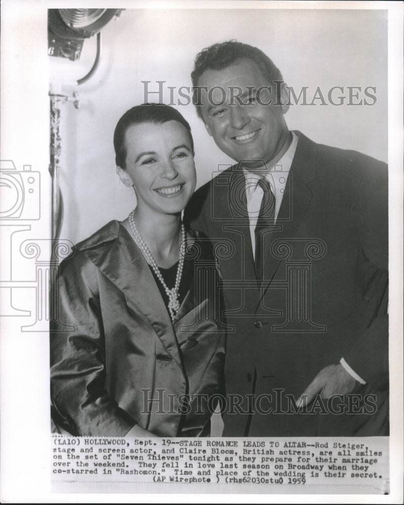 1959 Press Photo Rod Steiger and Claire Bloom on the set of Seven Thieves.
