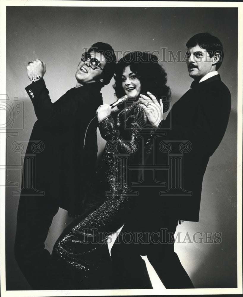 1980 Press Photo Returning Court of Krewe of Clones, Sandra Blair and others