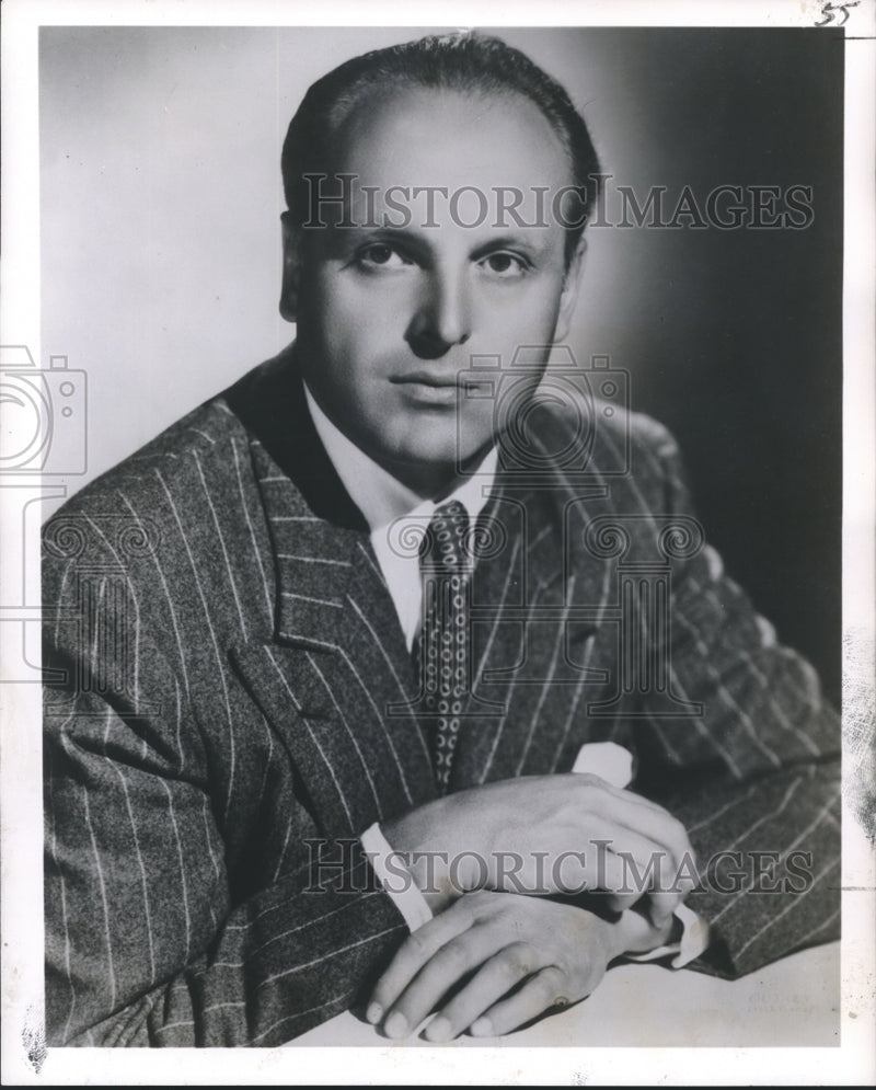Load image into Gallery viewer, 1953 Press Photo Mario Braggeotti, pianist - nop09112

