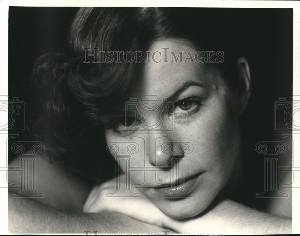 1977 Press Photo Mimi Carberty, singer and pianist, performs at Le Club.