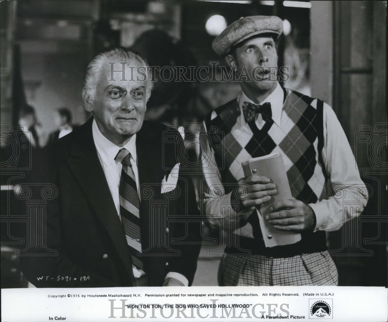Load image into Gallery viewer, 1975 Press Photo A scene from Won Ton Ton, The Dog Who Saved Hollywood
