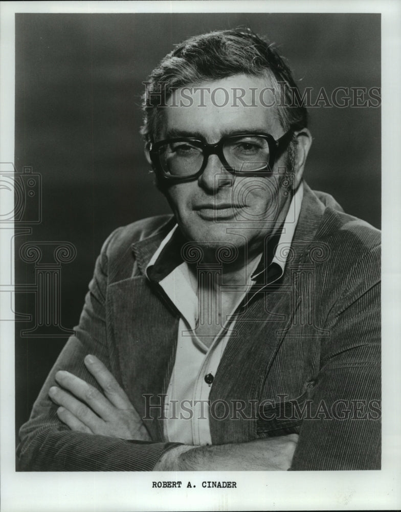 Load image into Gallery viewer, 1979 Press Photo Robert A. Cinader, TV producer - nop14345
