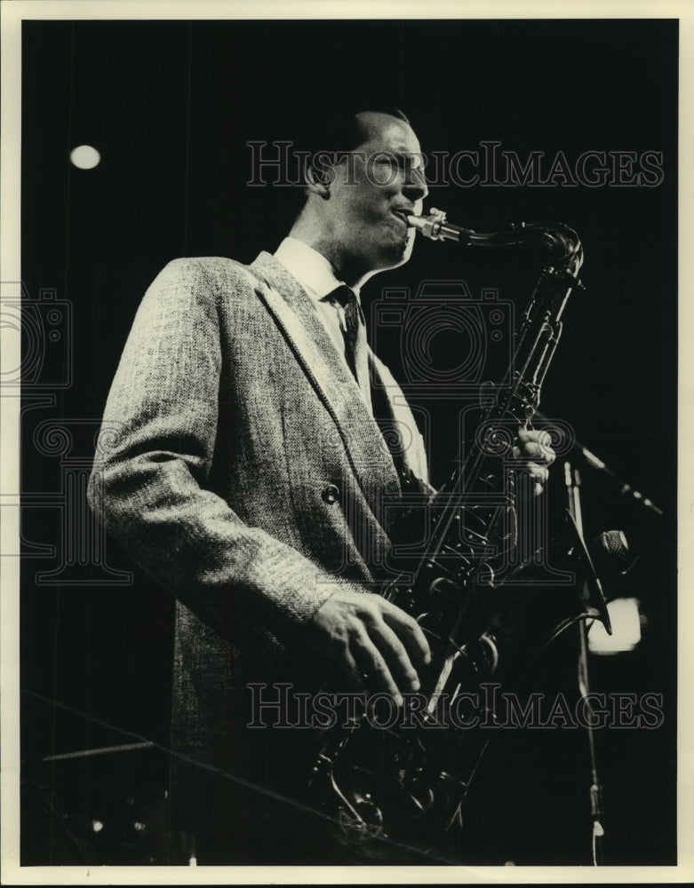 Press Photo Tony Dagradi, saxophonist - nop16625- Historic Images