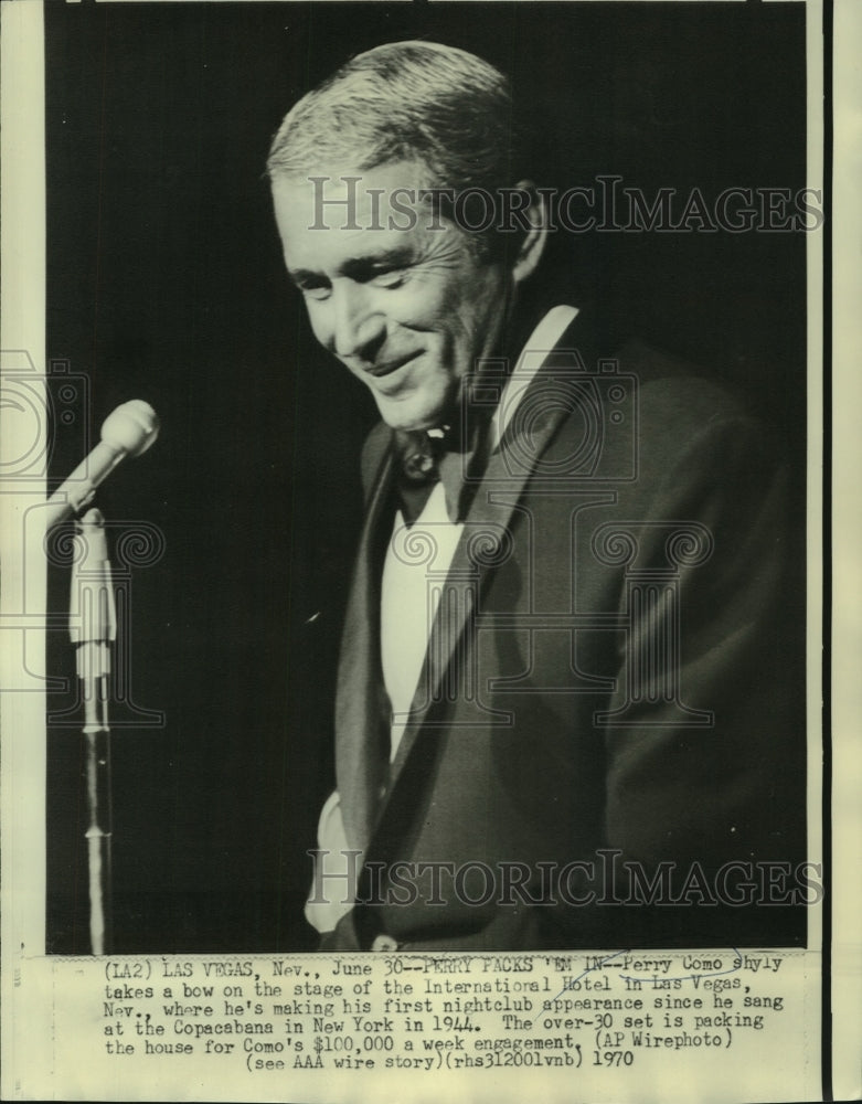 1970 Press Photo Singer Perry Como on Stage, International Hotel in Las Vegas