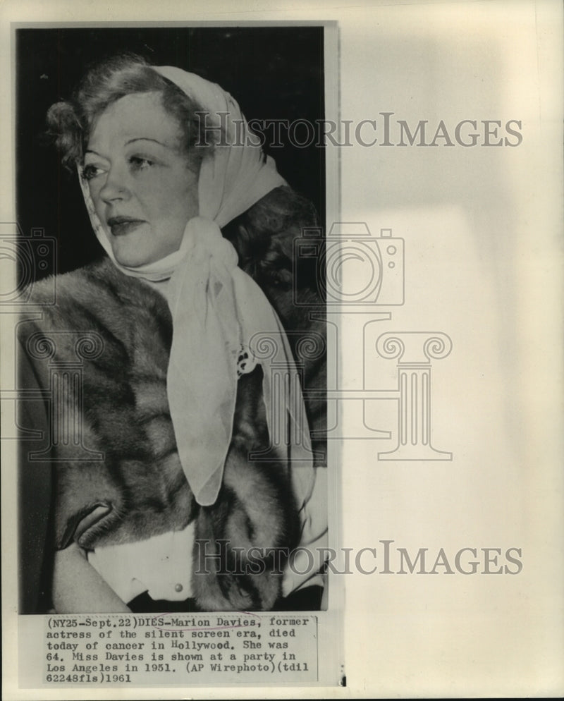 Load image into Gallery viewer, 1951 Press Photo Silent screen actress Marion Davies at Los Angeles party/1951.
