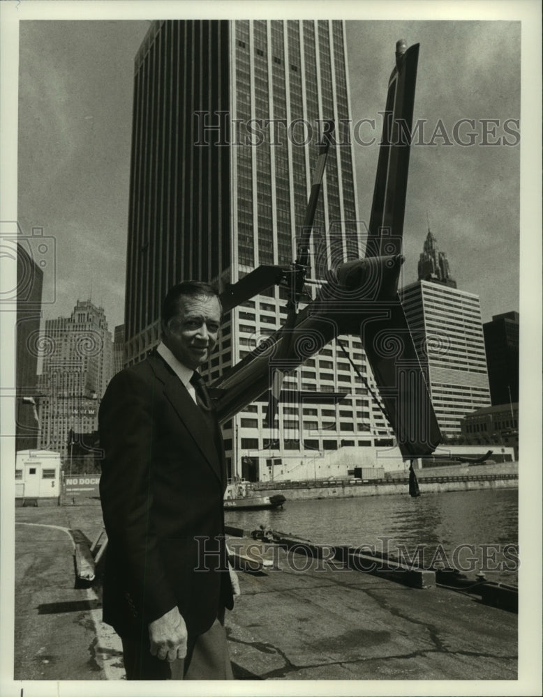 1977 Press Photo Hugh Downs, "Where We Lodge" - nop20564