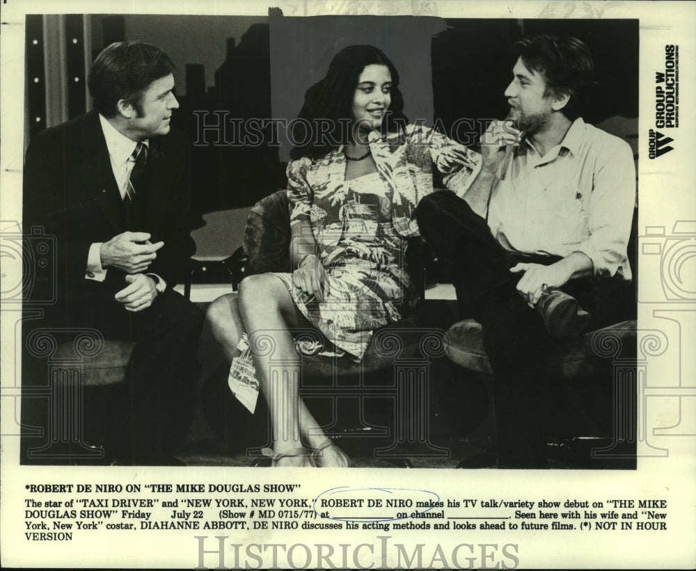 1977 Press Photo Robert De Niro and Diahanne Abbott on The Mike Douglas Show.