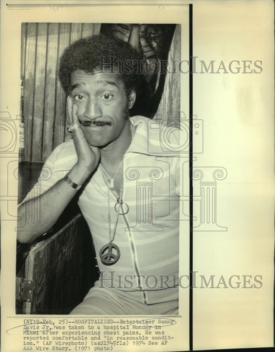 1971 Press Photo Entertainer Sammy Davis Jr. in a 1971 file photo. - nop21835
