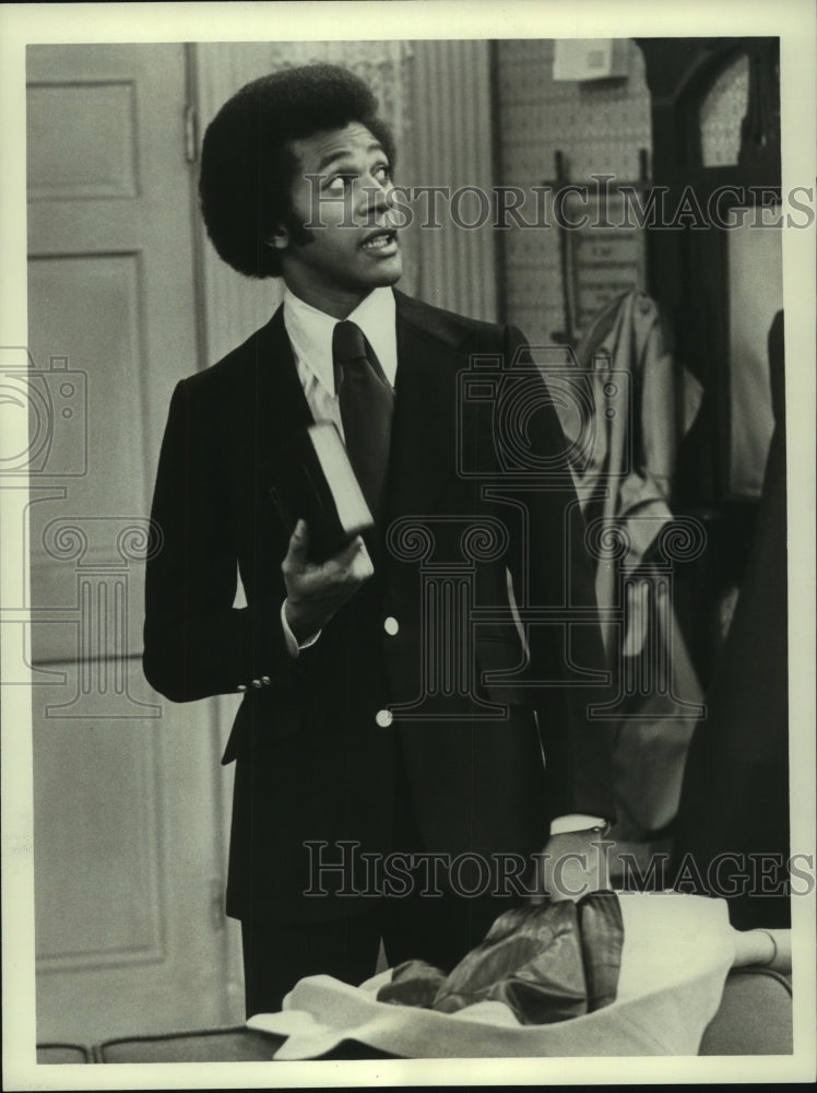 1975 Press Photo Clifton Davis stars on That's My Momma, on ABC. - nop21968