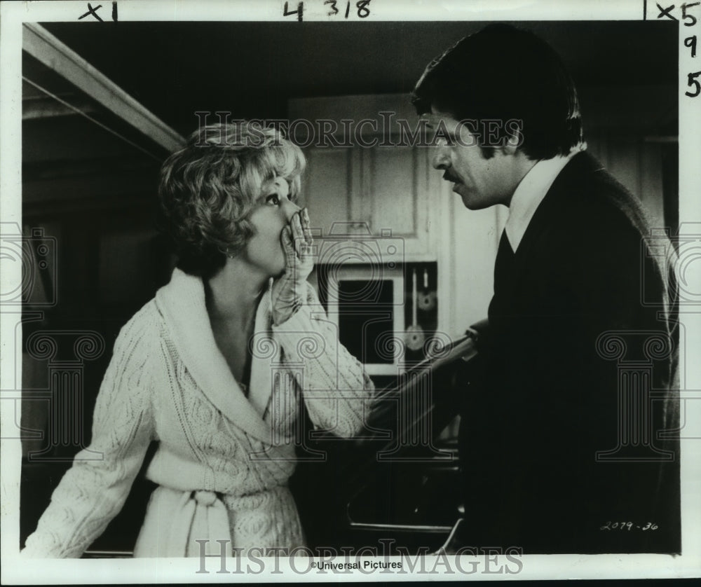 1976 Press Photo Barbara Harris and William Devane star in Family Plot.
