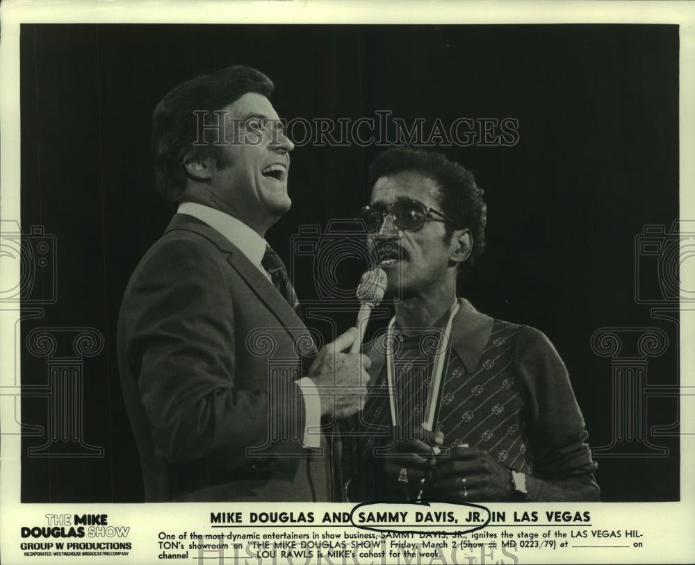 1979 Press Photo Entertainer Sammy Davis Jr. Performs On "The Mike Douglas Show"