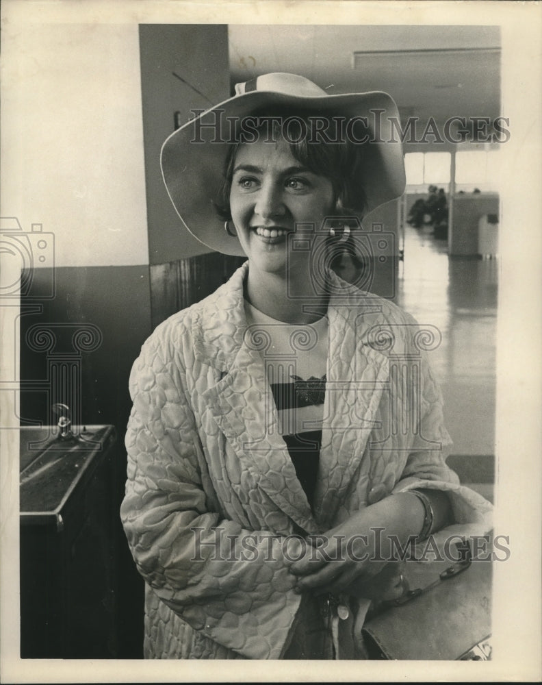 1967 Press Photo Actress Fannie Flagg - nop25346