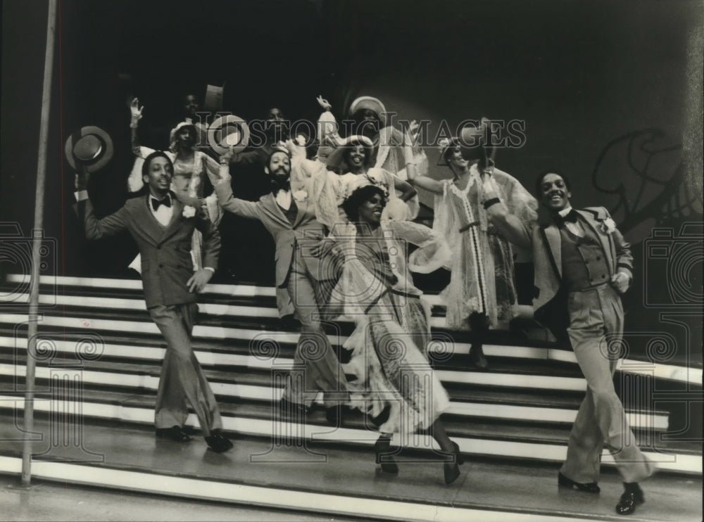 1979 Press Photo Gregory Hines and cast during dance number, &quot;Eubie&quot;- Historic Images