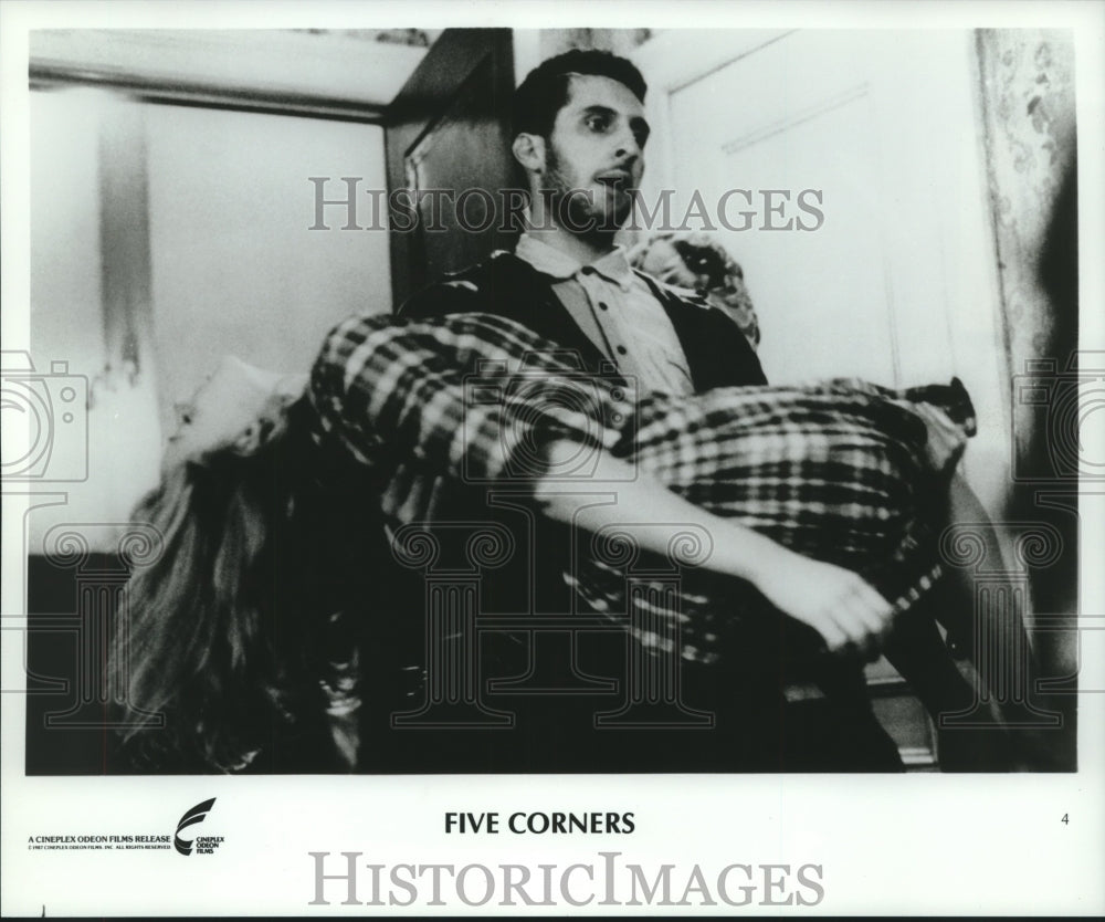 Press Photo John Turturro, &quot;Five Corners&quot; - nop25868- Historic Images