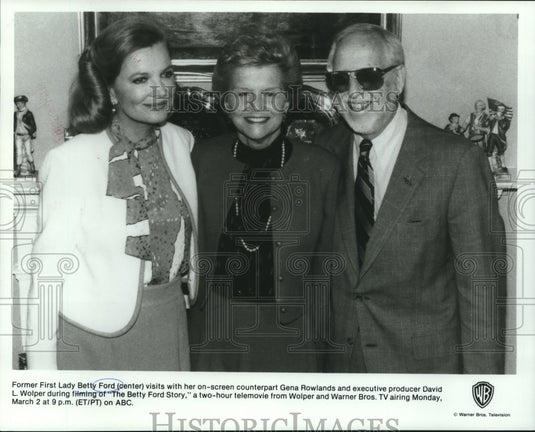 1987 Press Photo Betty Ford behind the scenes, "The Betty Ford Story"- Historic Images