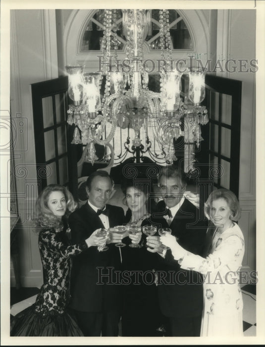 1990 Press Photo Dennis Farina and co-stars, 