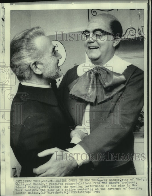 1969 Press Photo Jay Garner, American actor with producer, Edward Padula- Historic Images
