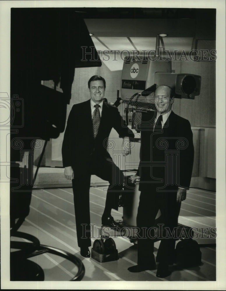 Load image into Gallery viewer, 1978 Press Photo Leonard H. Goldenson and Elton H. Rule, ABC Executives
