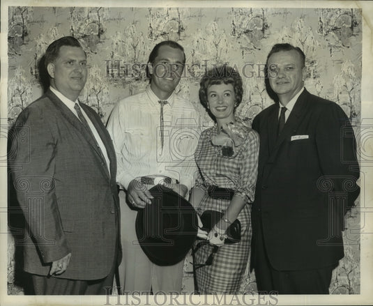 1960 Press Photo C.W. Tweedy, Mr and Mrs Don Durant, and Kenneth H. Shutt