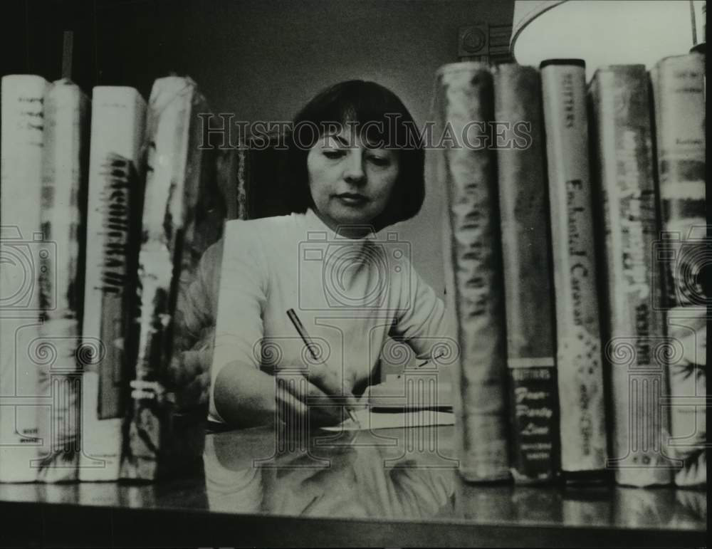 1967 Press Photo Dorothy Gilman, author of the &quot;Uncertain Voyage&quot; - nop31968
