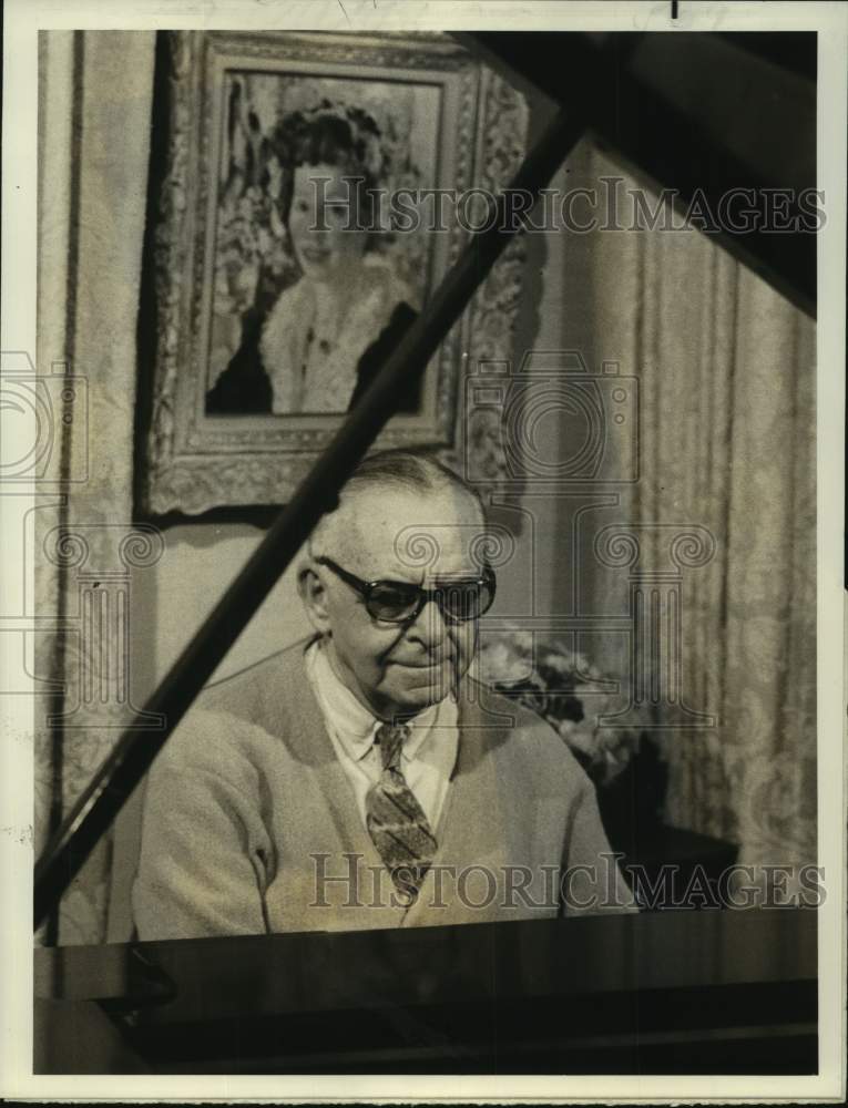 1974 Press Photo Armand Hammer, business tycoon featured in NBC special