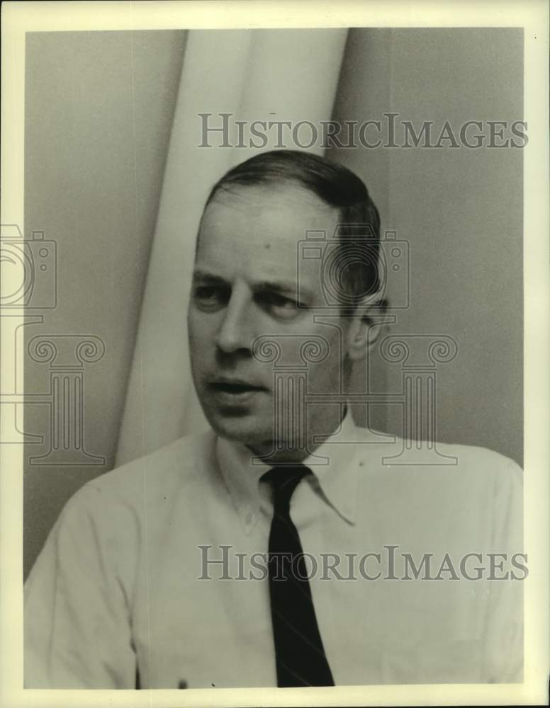 1963 Press Photo Henry B. Hager, Author - nop32622