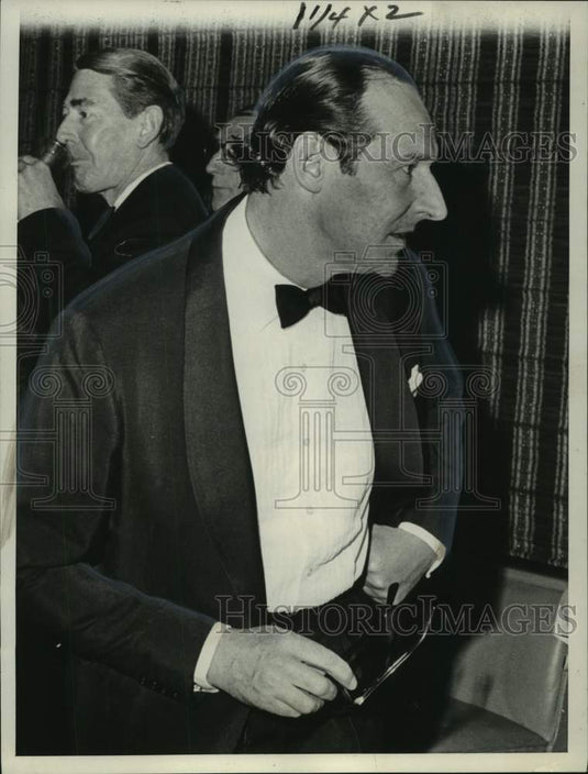 1968 Press Photo Lord Harlech in Bermuda - nop32691