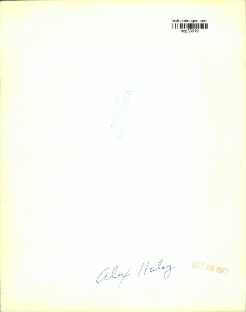 1977 Press Photo Alex Haley, actor - nop33019