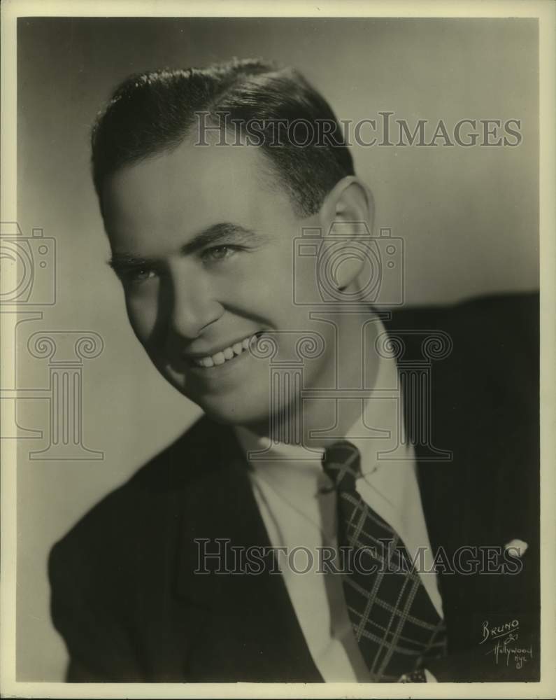 1946 Press Photo Manfred Hecht - nop33375