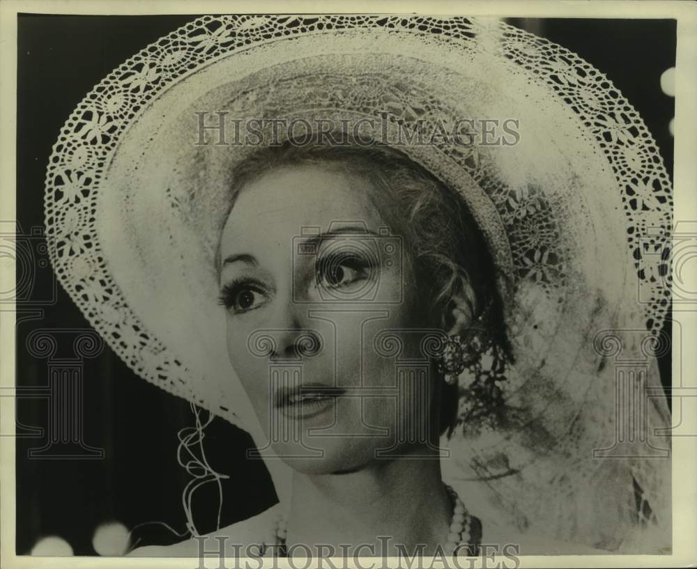 1973 Press Photo Woman wears hat in closeup portrait - nop34307