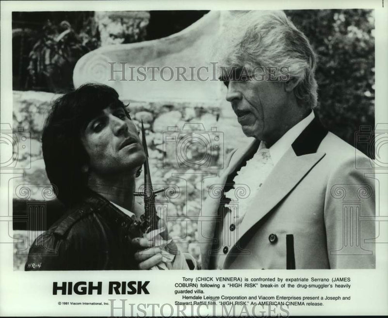 Load image into Gallery viewer, 1981 Press Photo Chick Vennera &amp; James Coburn in "High Risk" - nop34550
