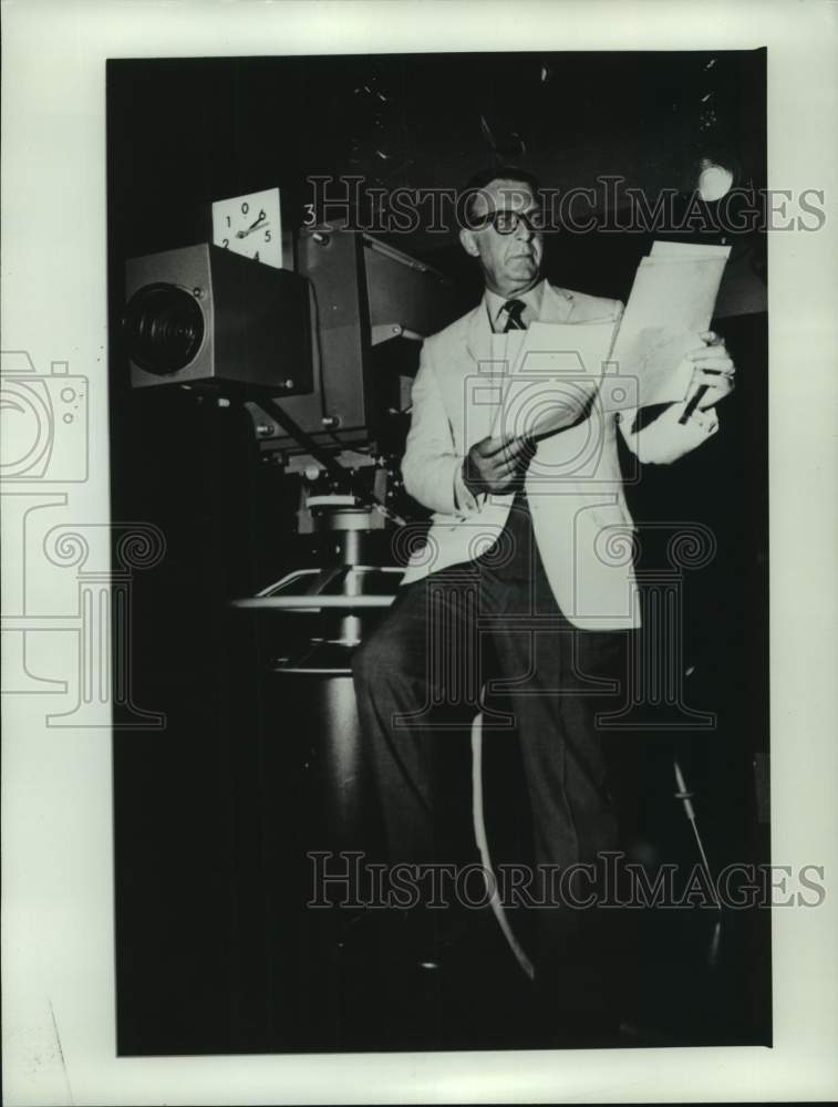 1971 Press Photo Chet Huntley, Host - nop36606