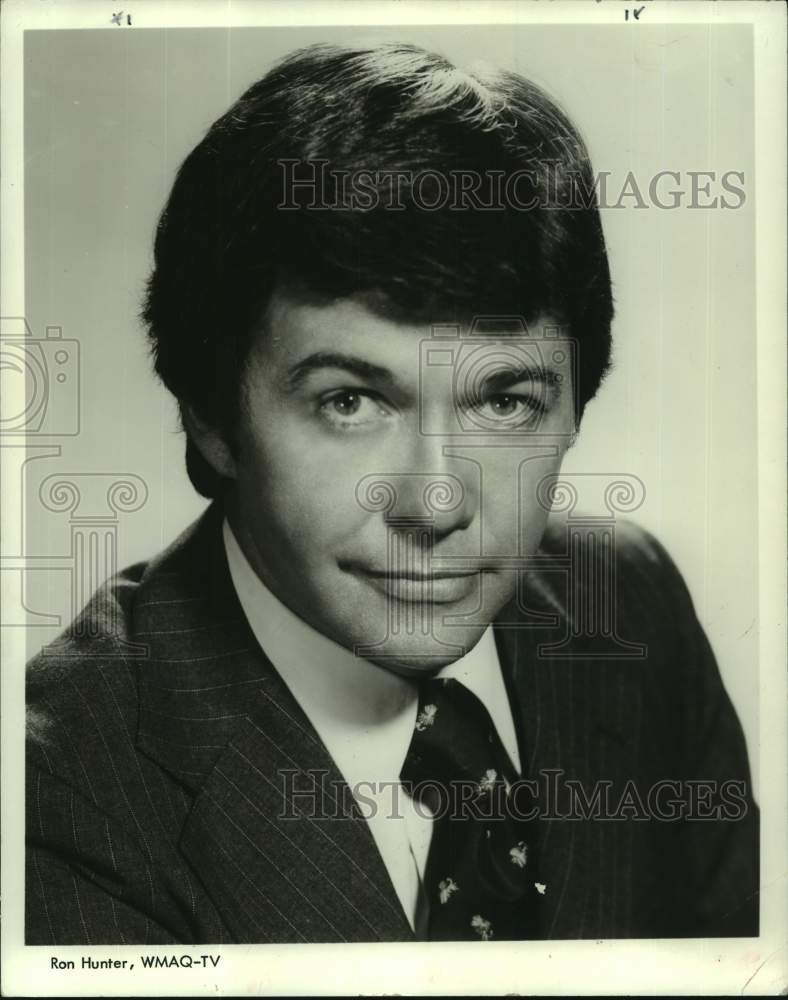 1977 Press Photo Ron Hunter, WMAQ-TV host - nop36919