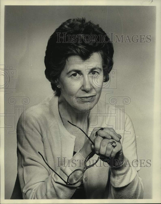 1976 Press Photo Isabelle Holland, author - nop37075