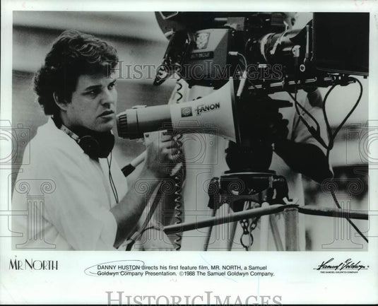 1988 Press Photo Danny Huston directs his first feature film, "Mr. North"