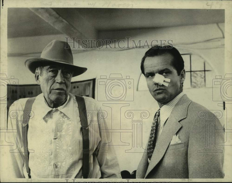 Load image into Gallery viewer, 1978 Press Photo John Huston, Jack Nicholson in "Chinatown" on CBS Television
