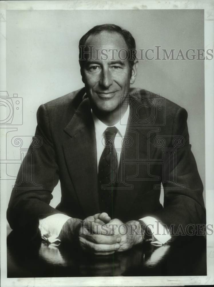 1978 Press Photo Thomas Hoving, correspondent on 20/20, on ABC. - nop39056