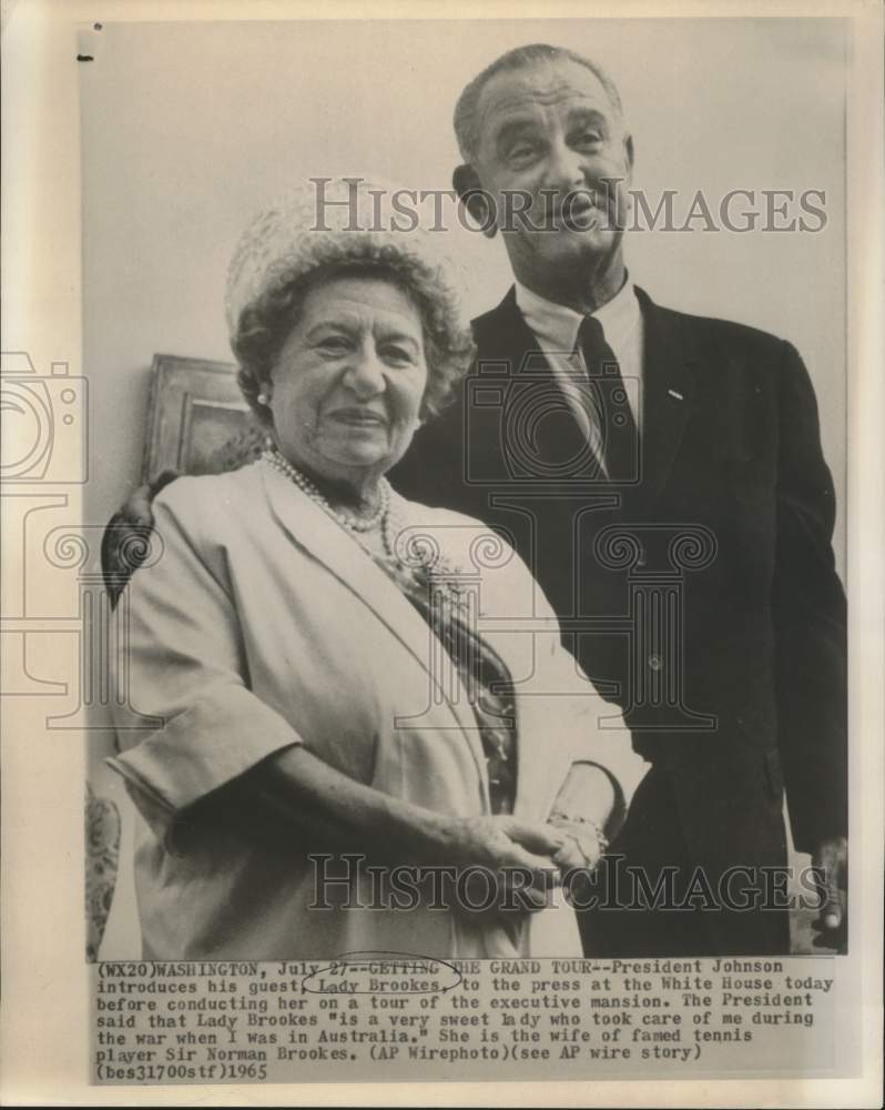 1965 Press Photo President Johnson with Lady Brookes at the White House
