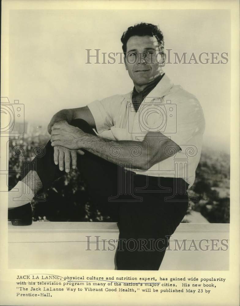 Load image into Gallery viewer, 1960 Press Photo Jack LaLanne, physical, culture &amp; nutrition expert has new book
