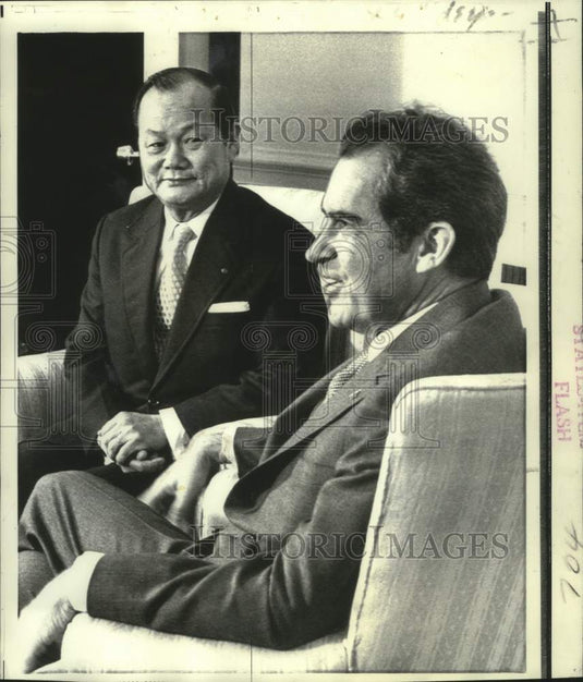 1973 Press Photo President Nixon meets with Tran Van Lam in White House