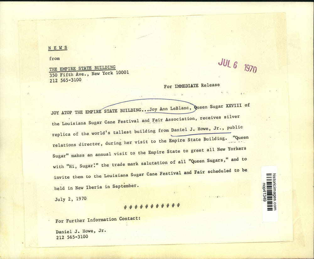 1970 Press Photo Joy Ann LeBlanc, Daniel J. Howe, Jr. at Empire State Building