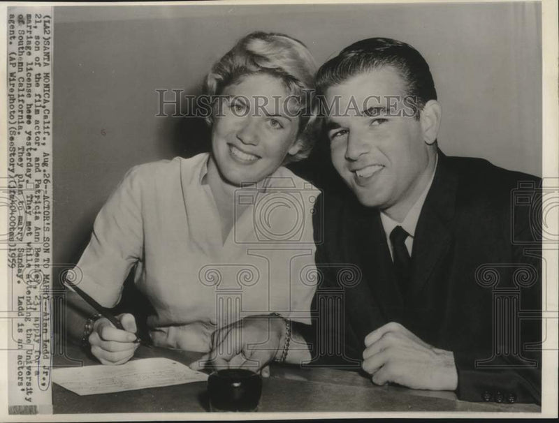 Load image into Gallery viewer, 1959 Press Photo Actor son Alan Ladd Jr. and Patricia Ann Beazley plan to marry.
